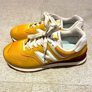 Classic 574 New Balance Women’s sneaker